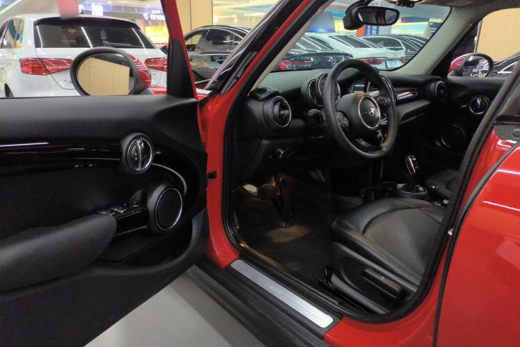 Used MINI 2019 1.5T ONE PLUS Five-Door Edition
