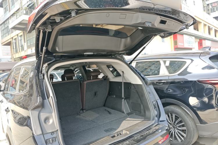 Used JETOUR X90 PLUS 2023 Facelift 1.6TD DCT Villa 7-Seater
