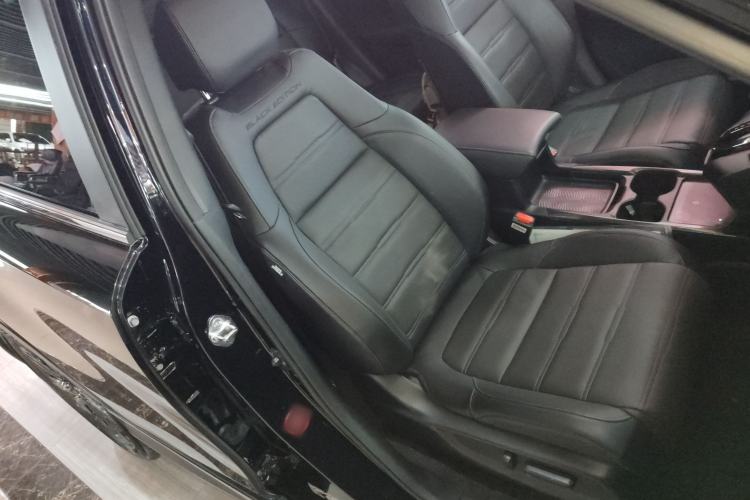 Used Honda CR-V 2021 240TURBO CVT 2WD Black Jazz Edition
