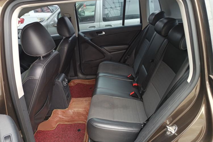 Used Volkswagen Tiguan 2016 280TSI Automatic Two-Wheel-Drive Silk Road Style Edition Left Rear Seat