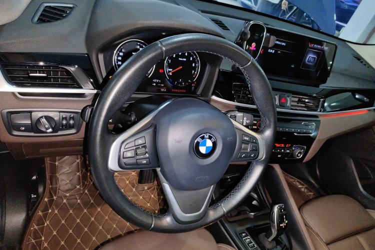 Used BMW X1 2020 sDrive25Li Leading Model
