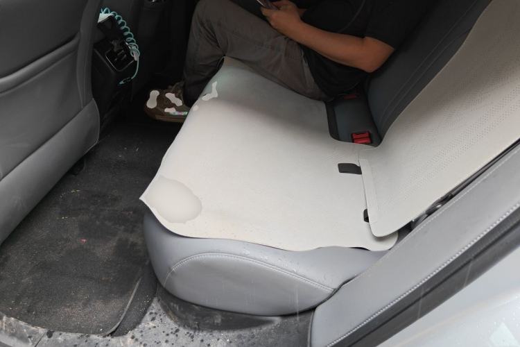 Used Geely Galaxy L6 2025 EM-i 140km Long-Range Version