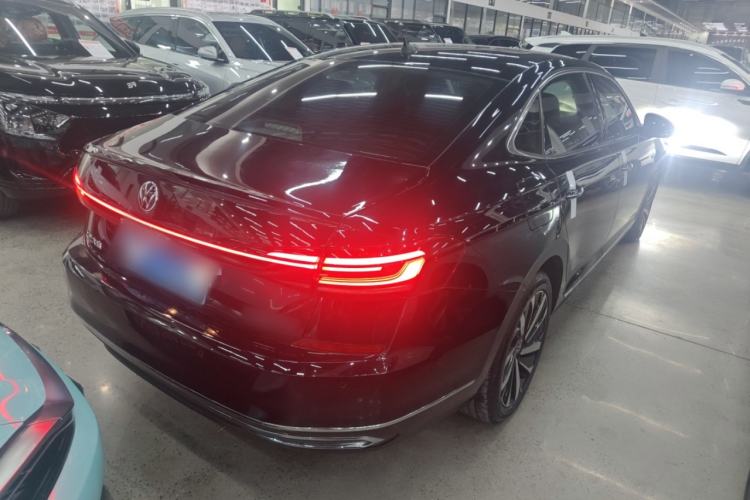 Used Volkswagen Passat 2022 330TSI Starry Luxury Edition

