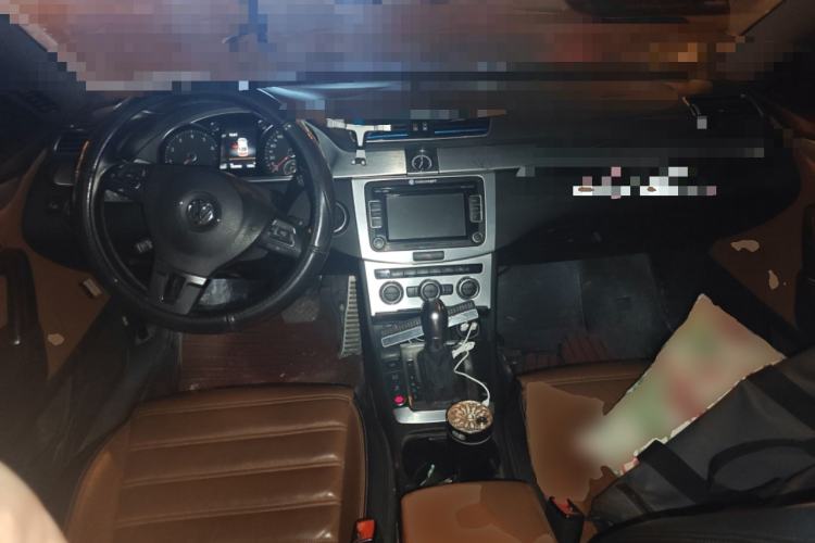 Used Volkswagen FAW-Volkswagen CC 2015 1.8TSI Luxury Model Center Console