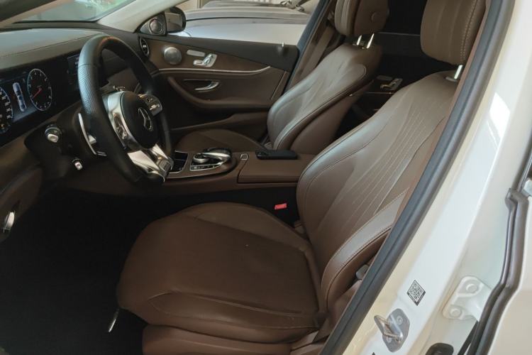 Used Mercedes-Benz E-Class 2018 Facelift E 300 L Luxury Edition
