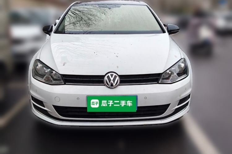 Used Volkswagen Golf 2017 1.6L Automatic Comfort Million-Vehicle Anniversary Edition
