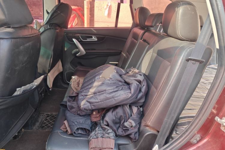 Used SWM X7 2017 1.5T Manual Inter Milan 110th Anniversary Edition 7-seater Left Rear Seat