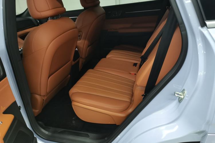 Used JETOUR Shanhai L7 Plus 2025 Model 220km Flagship 7-seater Left Rear Seat