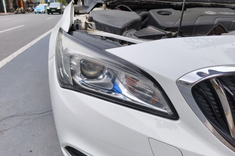 Used Buick Verano 2015 Sedan 15S Automatic Leading Model Right Front Headlight