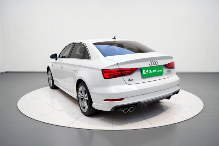 Used Audi A3 2020 Limousine 35 TFSI Fashion Edition China VI Emission Standard Exterior 2