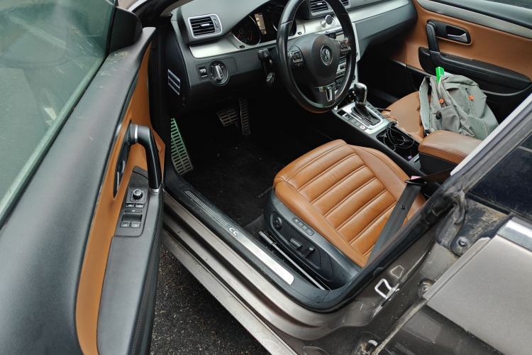 Used Volkswagen FAW-Volkswagen CC 2012 2.0 TSI Ultimate Edition Driver Seat