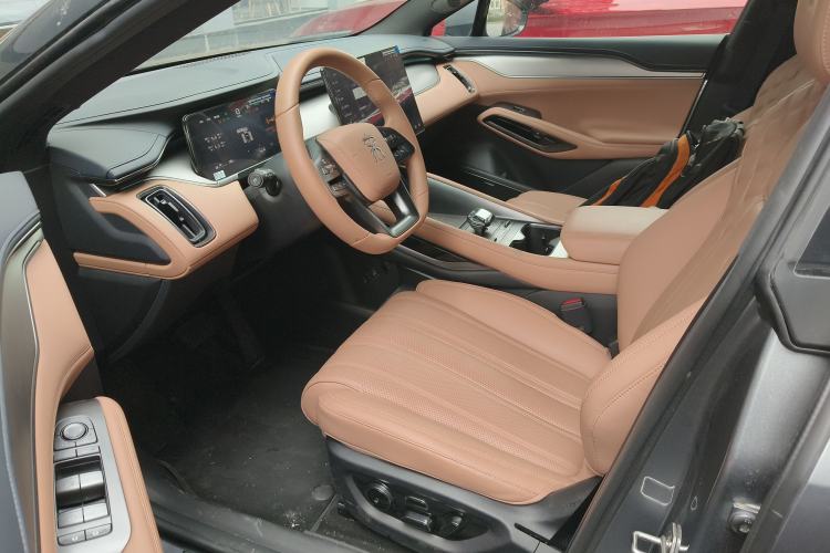 Used BYD Song L EV 2025 Intelligent Driving Version 662 km LiDAR Excellence Edition
