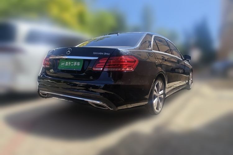 Used Mercedes-Benz E-Class 2015 E 260 L Sport & Fashion Model Rear Right 45 Deg