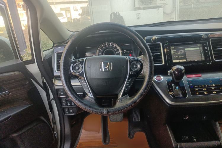 Used Honda Elysion 2016 2.4L Supreme Edition
