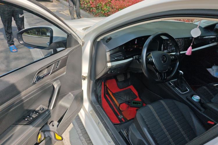 Used Volkswagen Lavida 2022 1.5L Automatic Vision Edition Interior 3