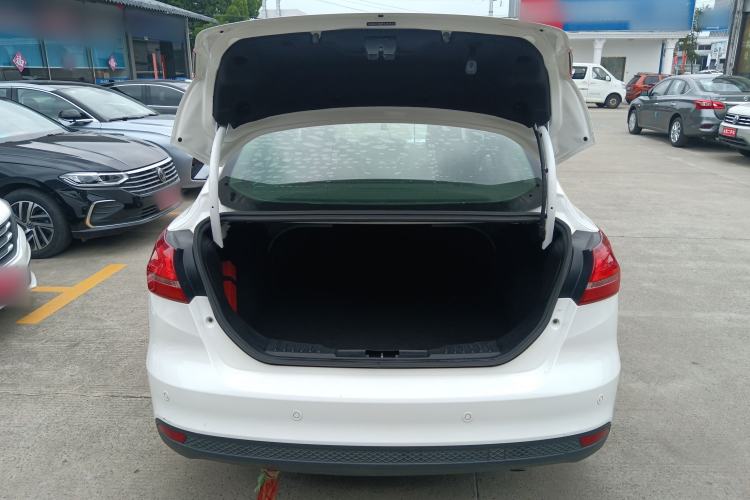 Used Ford Focus 2015 Sedan 1.6L Automatic Trend Model Trunk