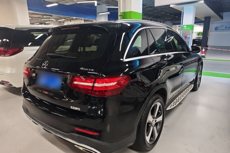 Used Mercedes-Benz GLC 2017 GLC 260 4MATIC Luxury Model