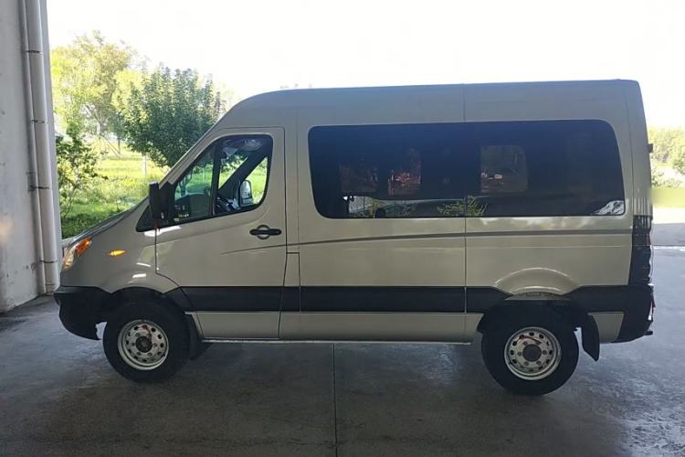 Used JAC Sunray 2019 1.9T Fuel-Efficient Platinum Edition 5-9 Seater Star Express