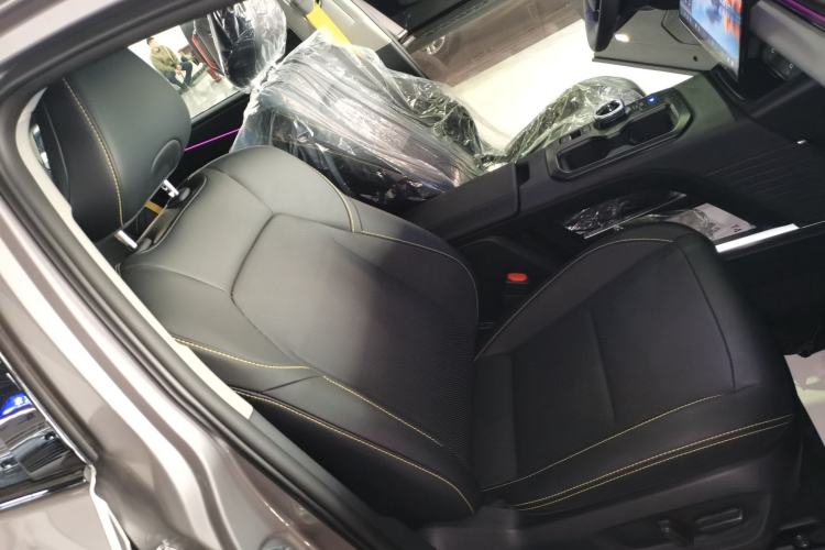 Used Toyota bZ5 2025 Model 550 PRO Right Front Seat