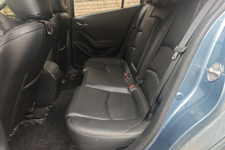 Used Mazda 3 Axela 2017 Sedan 1.5L Manual Luxury Model Emission Standard China V