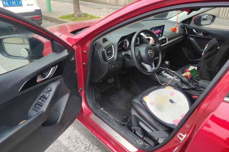 Used Mazda Mazda 3 Axela 2016 Sedan 1.5L Automatic Luxury Model