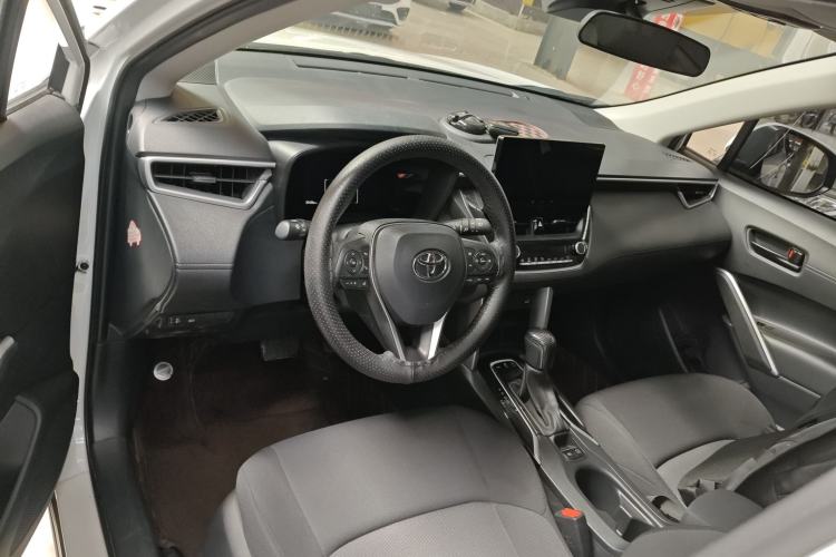 Used Toyota FRONTLANDER 2023 2.0L CVT Leading Edition
