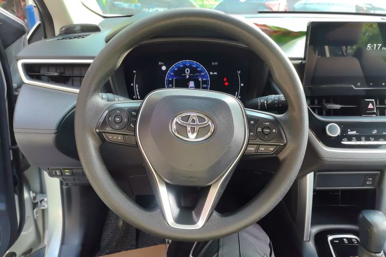 Used Toyota FRONTLANDER 2023 2.0L CVT Leading Edition
