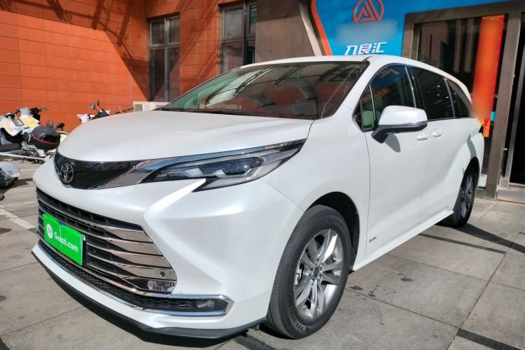 Used Toyota SIENNA 2024 2.5L Hybrid Comfort Edition