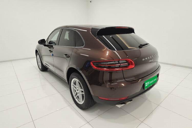 Used Porsche Macan 2017 Macan 2.0T Exterior 2