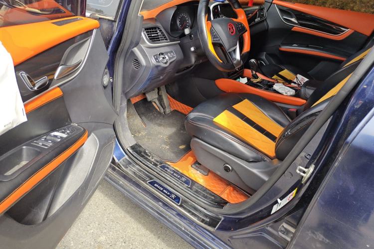 Used BYD Song MAX 2018 1.5T Automatic Smart Connect Luxury 6-Seater