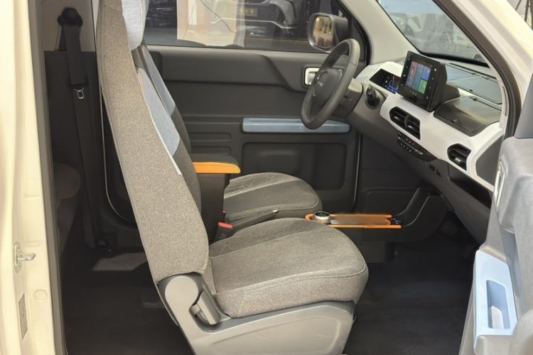 Used Geely Galaxy Panda 2024 Panda Mini 200km Endurance Bear
