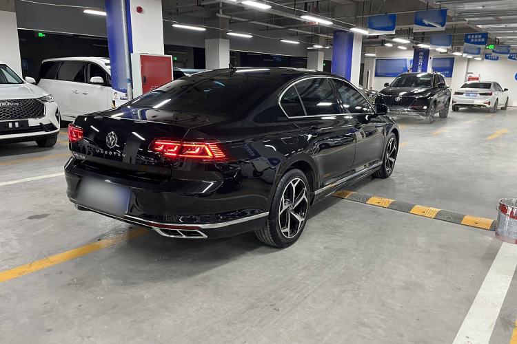 Used Volkswagen Magotan 2023 2 Million Units Limited Edition 280TSI DSG Leading Version