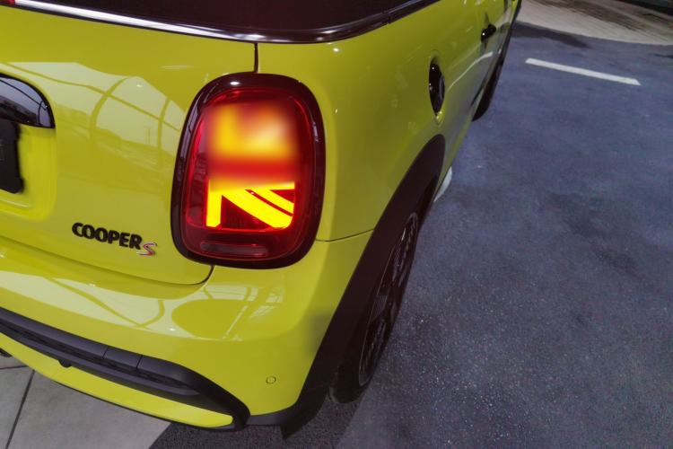 Used MINI MINI 2023 Revised 2.0T COOPER S CABRIO Artist