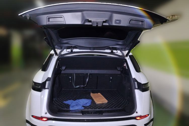 Used Land Rover Range Evoque 2021 Range Rover Velar 249 PS R-Dynamic S Performance Edition Trunk