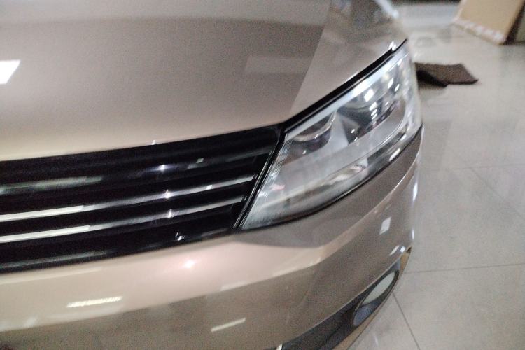 Used Volkswagen Sagitar 2014 Revised Version 1.6L Automatic Leading Edition Left Front Headlight