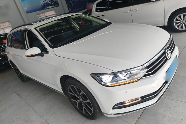 Used Volkswagen Variant 2018 380TSI Two-Wheel Drive Comfort Edition
