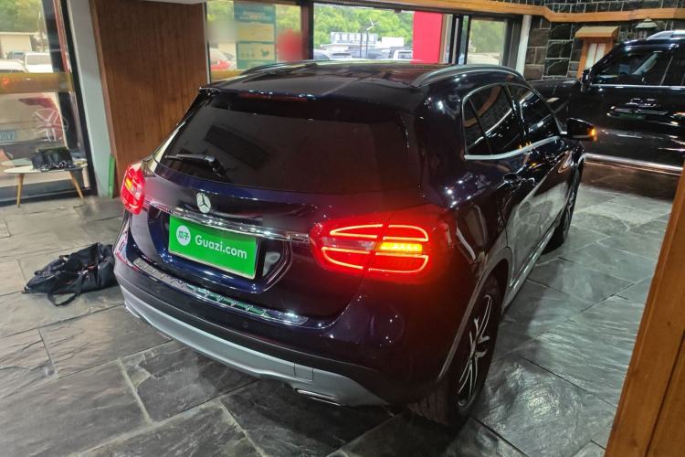 Used Mercedes-Benz GLA 2016 GLA 220 4MATIC Fashion Edition Rear Right 45 Deg