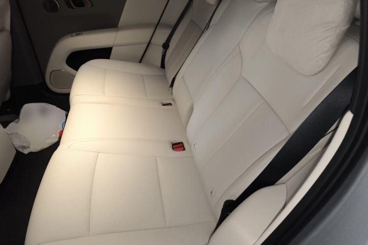 Used Li Auto i6 2025 Model Four-Wheel-Drive Standard Type