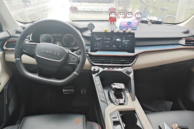 Used Lynk & Co 06 2020 1.5T YAO Halo Center Console