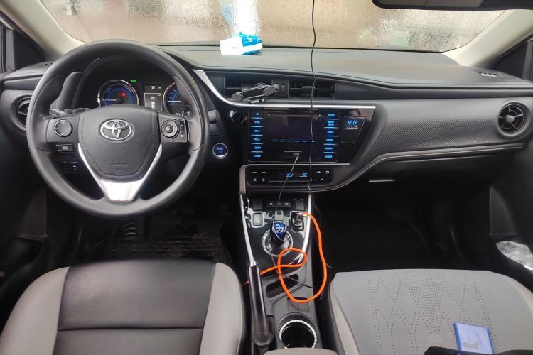 Used Toyota Levin 2017 Revised Dual-Engine 1.8H GS E-CVT Elite Sunroof Version China V Standard