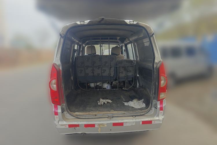 Used BAIC Weiwang 306 2014 1.2L Value Edition Van Basic Type 5 Seats A12 China IV Emission Standard Trunk