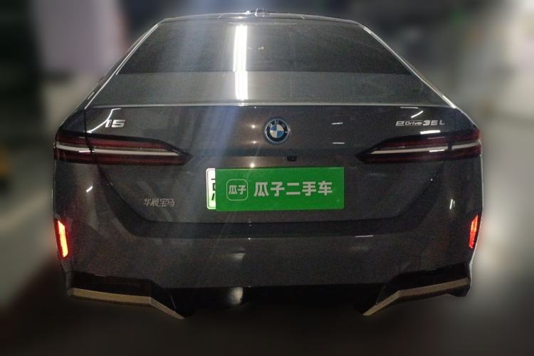 Used BMW i5 2024 eDrive 35L Luxury Model with M Sport Package
