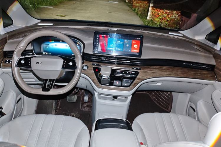 Used Roewe iMAX8 New Energy 2022 First-Class Platinum Edition
