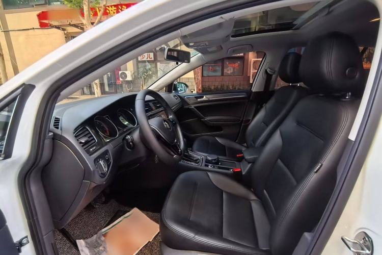 Used Volkswagen Golf 2017 230TSI Automatic Comfort Edition – Celebrating Milestone of One Million Units