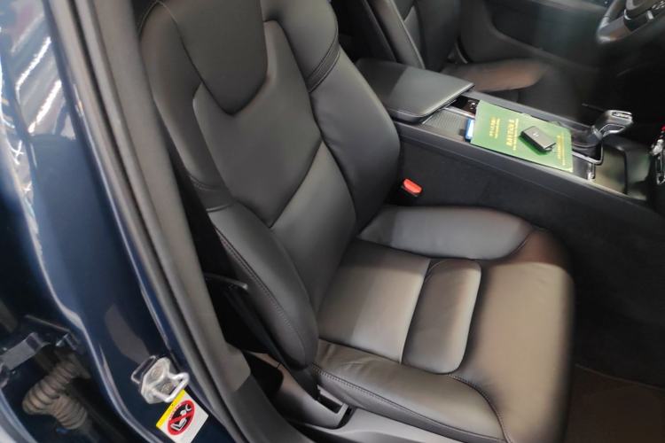 Used Volvo S60 2020 T4 Zhiyi Luxury Edition Right Front Seat