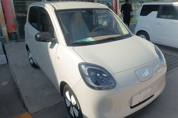 Used Wuling Hongguang MINIEV 2025 Four-Door Version Advanced Edition Front Right 45 Deg