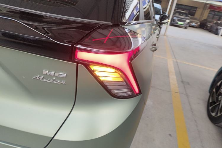 Used MG 4 EV 2022 425 km Luxury Edition