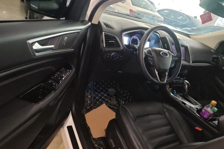 Used Ford Edge 2018 EcoBoost 245 Two-Wheel-Drive Titanium 7-Seater China VI Standard