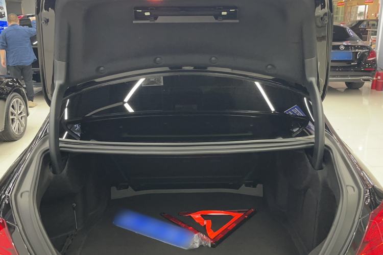 Used Mercedes-Benz E-Class 2019 Restyled E 300 L Luxury Edition Trunk