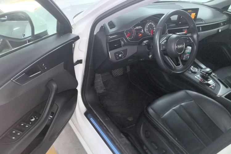 Used Audi A4L 2019 35 TFSI Ambition China VI